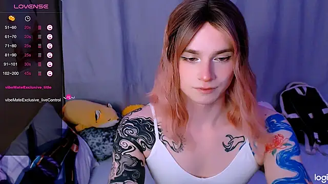 Snapshot of Alice_Hells chatting on 05.06.26 Alice Hells online show from 05.06.26