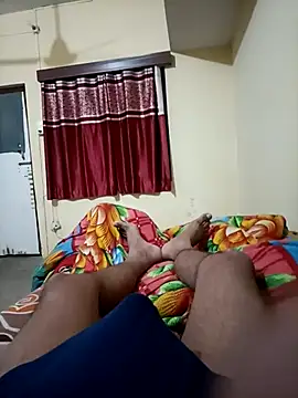 Snapshot of RRahullove69 chatting on 02.21.25 RRahullove69 online show from 02.21.25