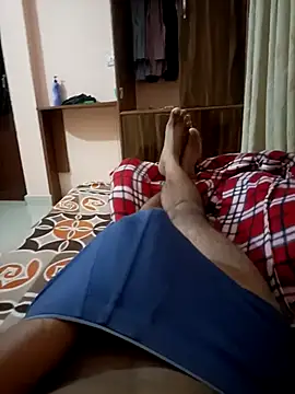 Snapshot of RRahullove69 chatting on 10.17.25 RRahullove69 online show from 10.17.25