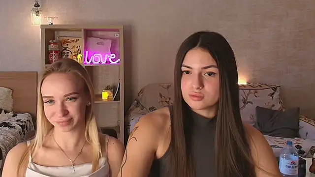 ShySonya online show from 10.16.25