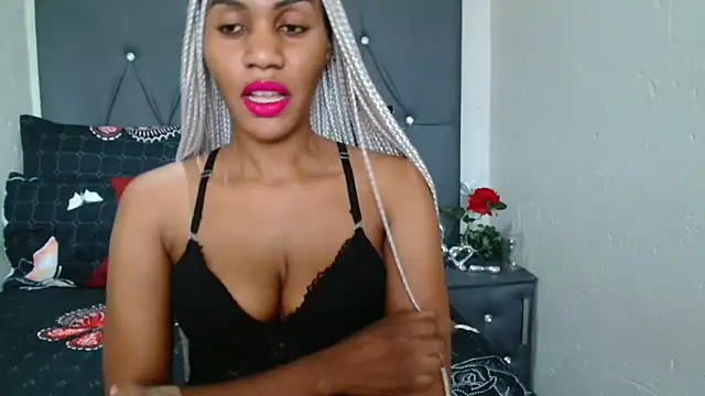Snapshot of slimbigass chatting on 01.19.25 slimbigass online show from 01.19.25