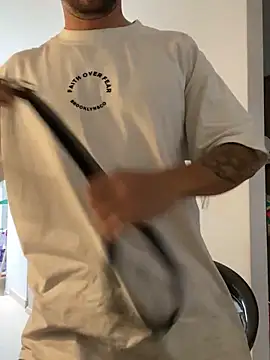 Snapshot of MrSoulMommy chatting on 12.04.24 MrSoulMommy online show from 12.04.24