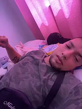 Snapshot of MrSoulMommy chatting on 12.09.24 MrSoulMommy online show from 12.09.24