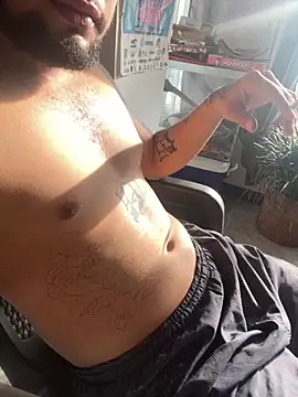 Snapshot of MrSoulMommy chatting on 11.08.25 MrSoulMommy online show from 11.08.25