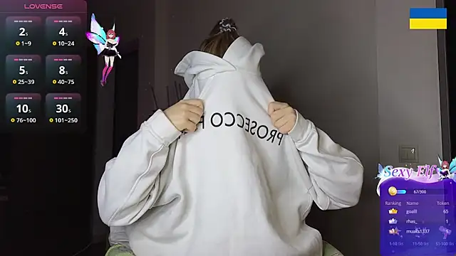 RedVelveten online show from 12.05.24