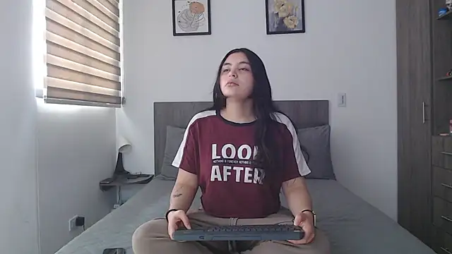 Scarlett Jazmin online show from 05.27.26