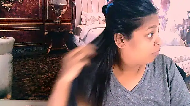 Snapshot of IndianYummy chatting on 10.22.25 IndianYummy online show from 10.22.25