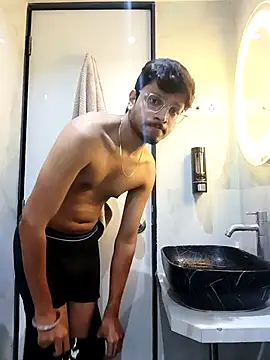 skinnyyyyyyyyy online show from 04.17.26