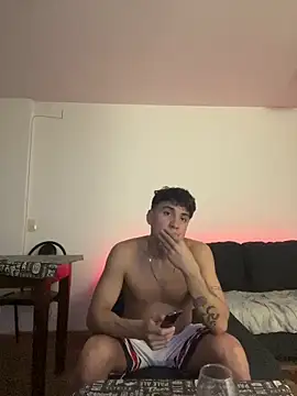 Snapshot of LCarreraa chatting on 02.10.26 LCarreraa online show from 02.10.26