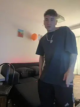 LCarreraa online show from 04.25.26