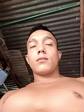 Snapshot of tayson_ chatting on 01.14.25 tayson online show from 01.14.25