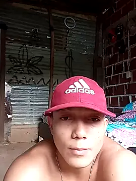 Snapshot of tayson_ chatting on 01.30.25 tayson online show from 01.30.25