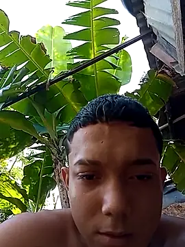 Snapshot of tayson_ chatting on 02.16.25 tayson online show from 02.16.25