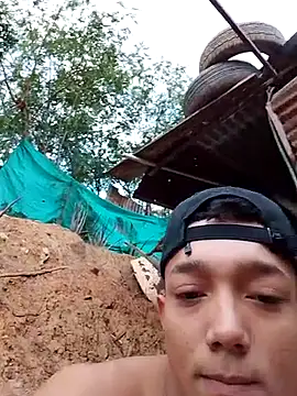 Snapshot of tayson_ chatting on 09.25.25 tayson online show from 09.25.25