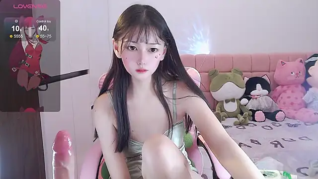 Snapshot of Xiaomi-Angela chatting on 12.23.24 Xiaomi-Angela online show from 12.23.24