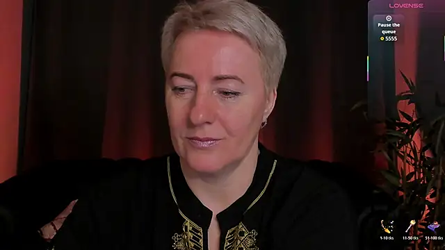 Nika Smit online show from 04.10.26