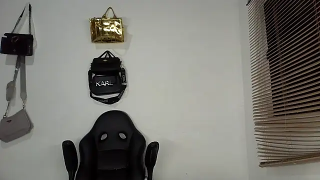 bigcrisblack online show from 09.28.25