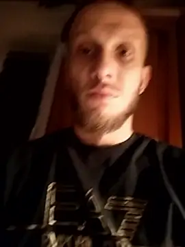 Snapshot of hoot_denis28 chatting on 12.21.24 hoot denis28 online show from 12.21.24