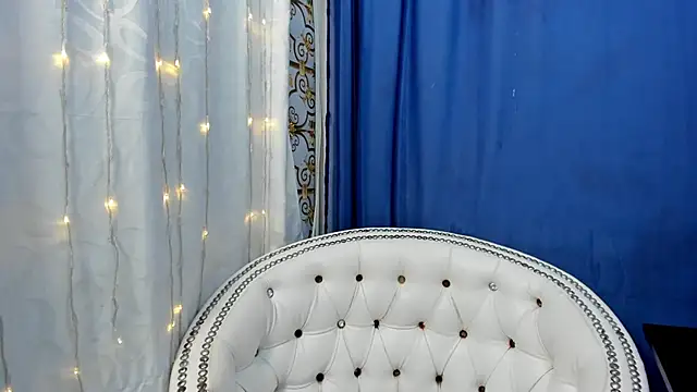 Analia18  online show from 02.13.25