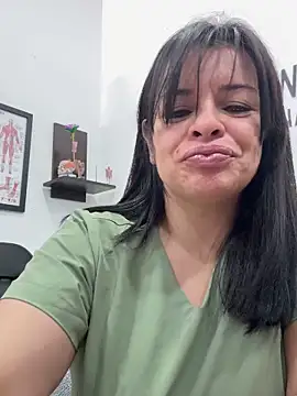 Snapshot of NATHALIA-28_ chatting on 05.20.26 NATHALIA-28 online show from 05.20.26