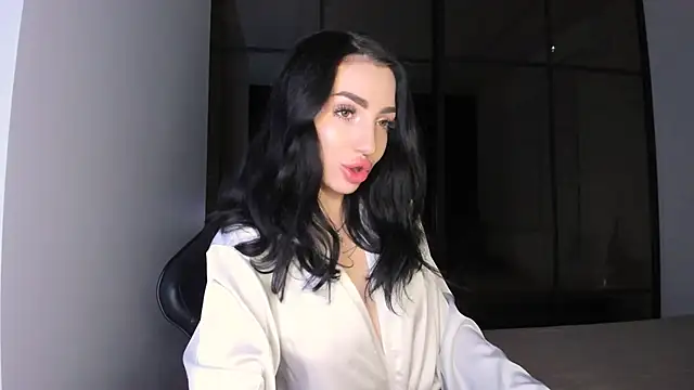 NancyLovee  online show from 11.08.25