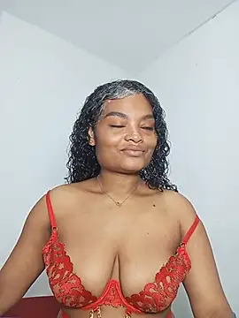 Snapshot of gianna_smith chatting on 05.16.26 gianna smith online show from 05.16.26