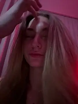 lady curls online show from 02.28.26