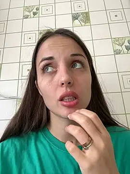 AmiLavs online show from 12.19.24