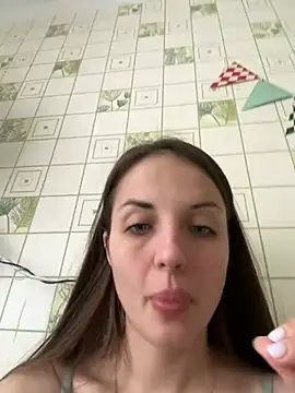 AmiLavs online show from 01.08.25