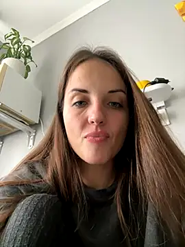 AmiLavs online show from 10.15.25