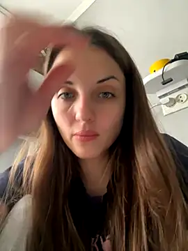 AmiLavs online show from 10.28.25