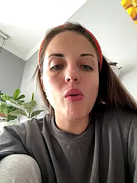 AmiLavs online show from 11.18.25