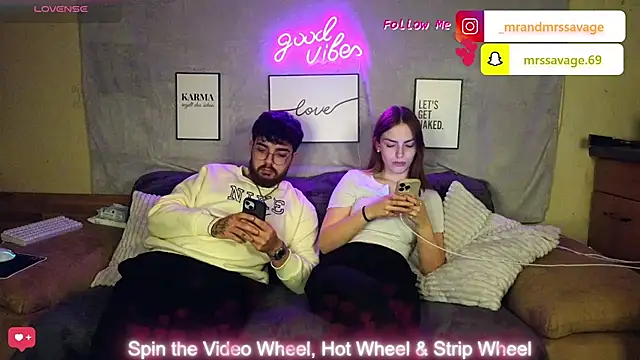 MrAndMrsSavage online show from 01.12.25