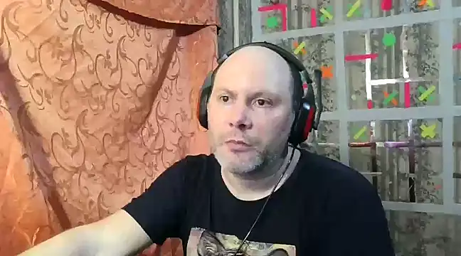 Snapshot of AgnichBan chatting on 02.01.25 AgnichBan online show from 02.01.25