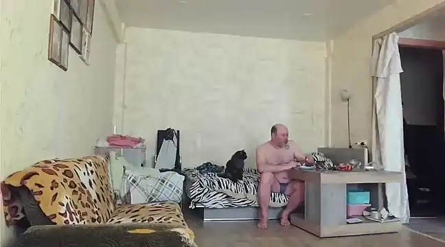 Snapshot of AgnichBan chatting on 03.10.25 AgnichBan online show from 03.10.25