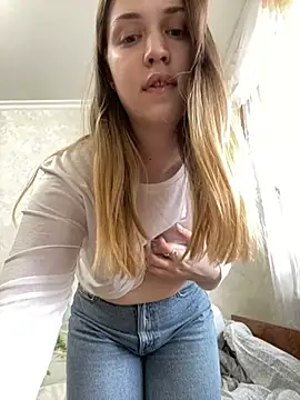 Snapshot of Emily_the_temptress_ chatting on 03.15.25 Emily the temptress online show from 03.15.25