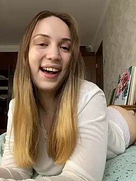 Snapshot of Emily_the_temptress_ chatting on 03.15.25 Emily the temptress online show from 03.15.25