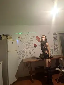 VanessaBraun online show from 12.04.25