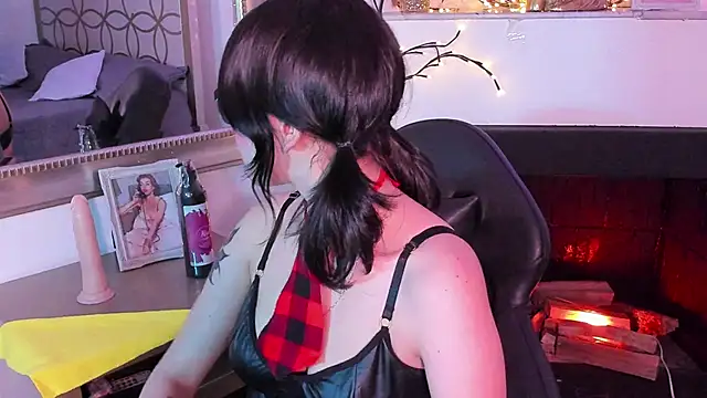 NattashaHotson online show from 01.16.25