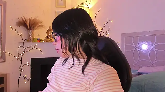 NattashaHotson online show from 01.24.25