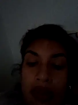 Snapshot of Anamaria-24 chatting on 04.19.26 Anamaria-24 online show from 04.19.26