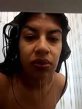 Snapshot of Anamaria-24 chatting on 05.03.26 Anamaria-24 online show from 05.03.26