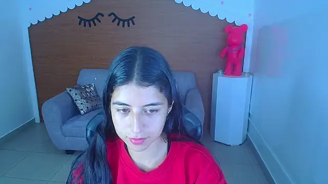 Snapshot of Bela_t_ chatting on 12.13.24 Bela t online show from 12.13.24