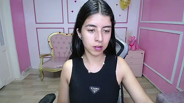 Snapshot of Bela_t_ chatting on 01.04.25 Bela t online show from 01.04.25