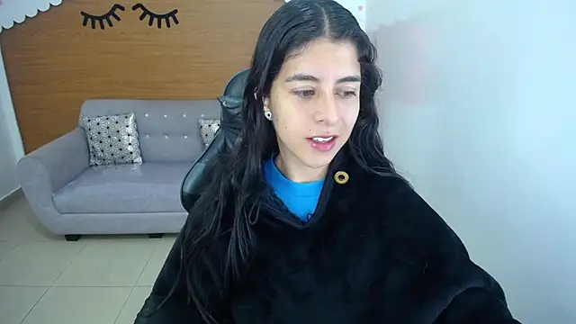 Snapshot of Bela_t_ chatting on 01.13.25 Bela t online show from 01.13.25