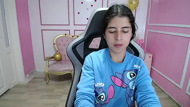 Snapshot of Bela_t_ chatting on 01.15.25 Bela t online show from 01.15.25