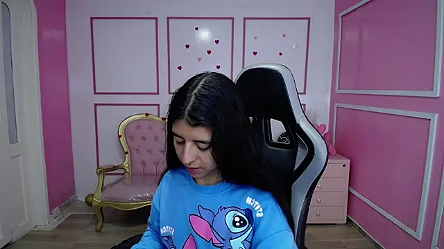 Snapshot of Bela_t_ chatting on 01.29.25 Bela t online show from 01.29.25