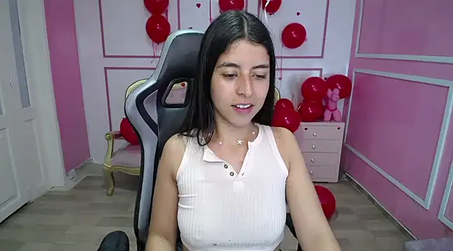 Snapshot of Bela_t_ chatting on 02.20.25 Bela t online show from 02.20.25