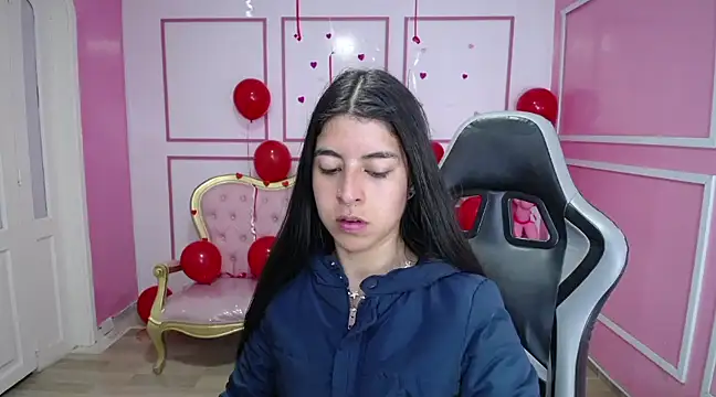 Snapshot of Bela_t_ chatting on 02.21.25 Bela t online show from 02.21.25