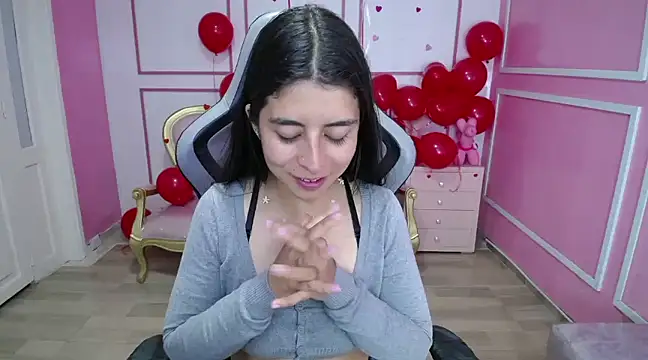 Snapshot of Bela_t_ chatting on 02.21.25 Bela t online show from 02.21.25